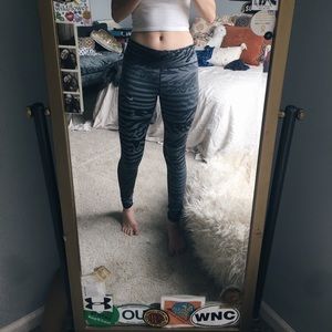 BASICALLY BRAND NEW Nike Leggings